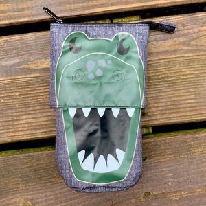 Thirty-One Expandable Can or Water bottle zip top pouch. Crocodile on grey